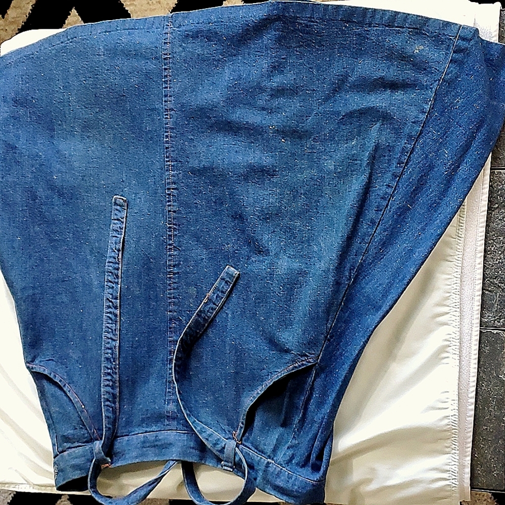 Maybro 7 Blue Denim A Line Tiewaist frontSkirt Size 5 Two pockets 24" length